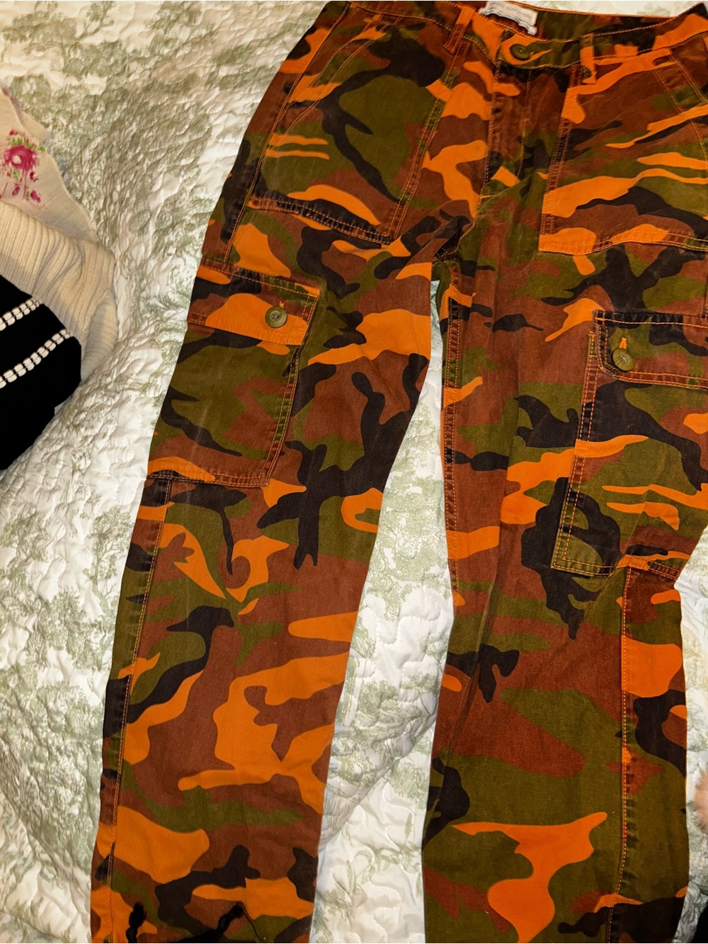 Preloved Urban Outfitters Camo Cargo Pants